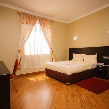 Panone Hotel Boma Boma la Ngombe Exteriér fotografie