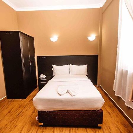Panone Hotel Boma Boma la Ngombe Exteriér fotografie