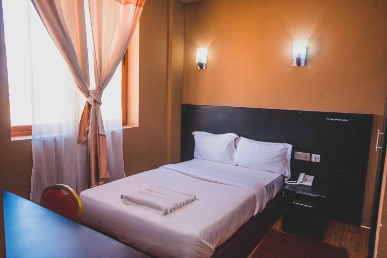 Panone Hotel Boma Boma la Ngombe Exteriér fotografie