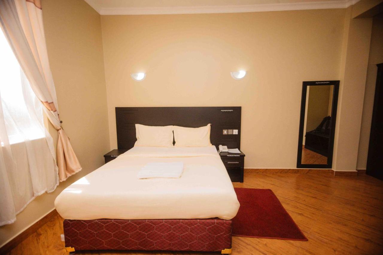 Panone Hotel Boma Boma la Ngombe Exteriér fotografie