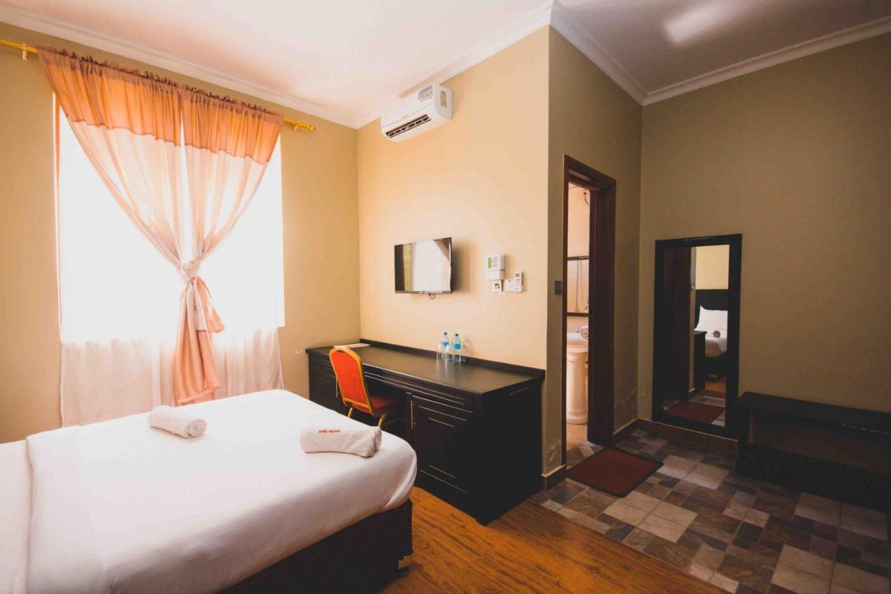 Panone Hotel Boma Boma la Ngombe Exteriér fotografie