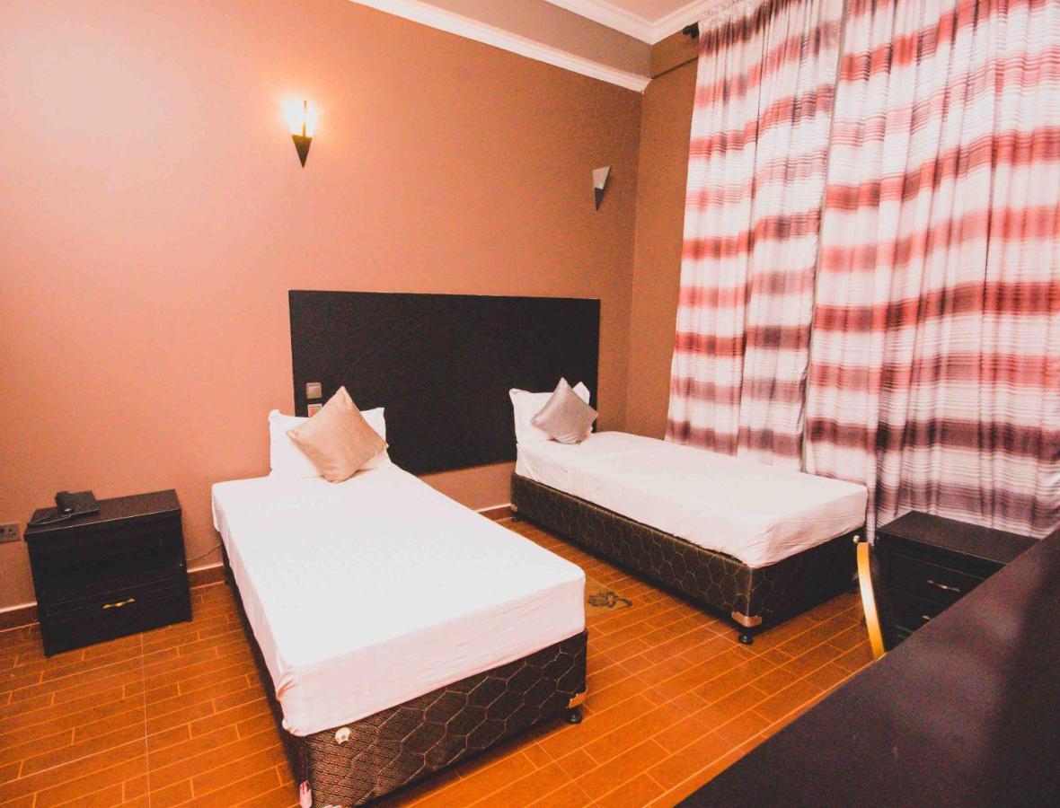 Panone Hotel Boma Boma la Ngombe Exteriér fotografie
